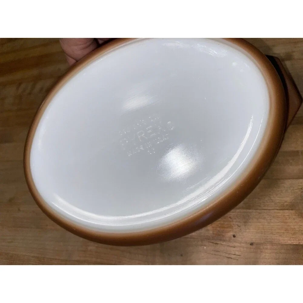 Vintage Pyrex Brown Gold Early Americana 1.5 Qt  043 Casserole Baking Dish W/Lid